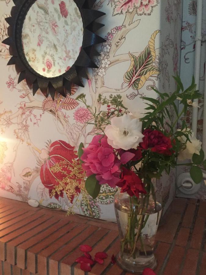 Damechouette Bed & Breakfast Pujols  Bagian luar foto