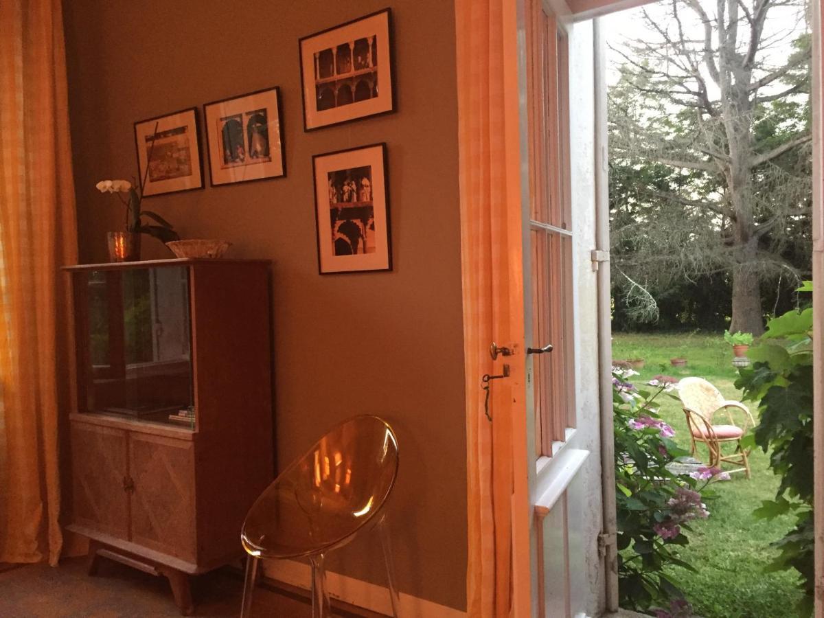 Damechouette Bed & Breakfast Pujols  Bagian luar foto