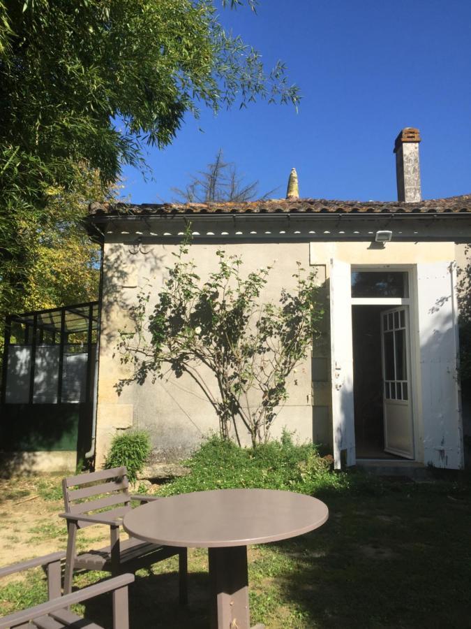 Damechouette Bed & Breakfast Pujols  Bagian luar foto