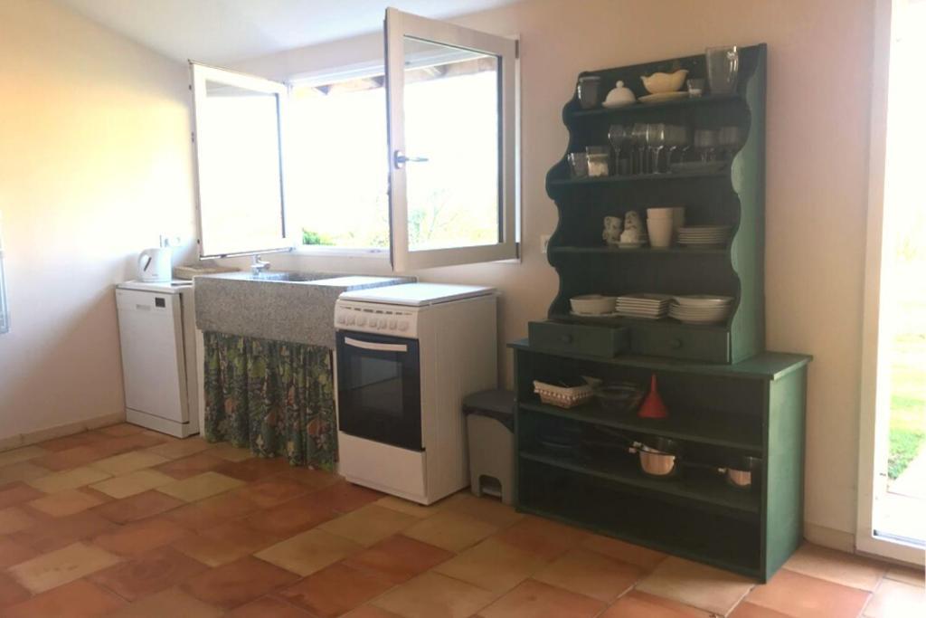 Damechouette Bed & Breakfast Pujols  Bagian luar foto