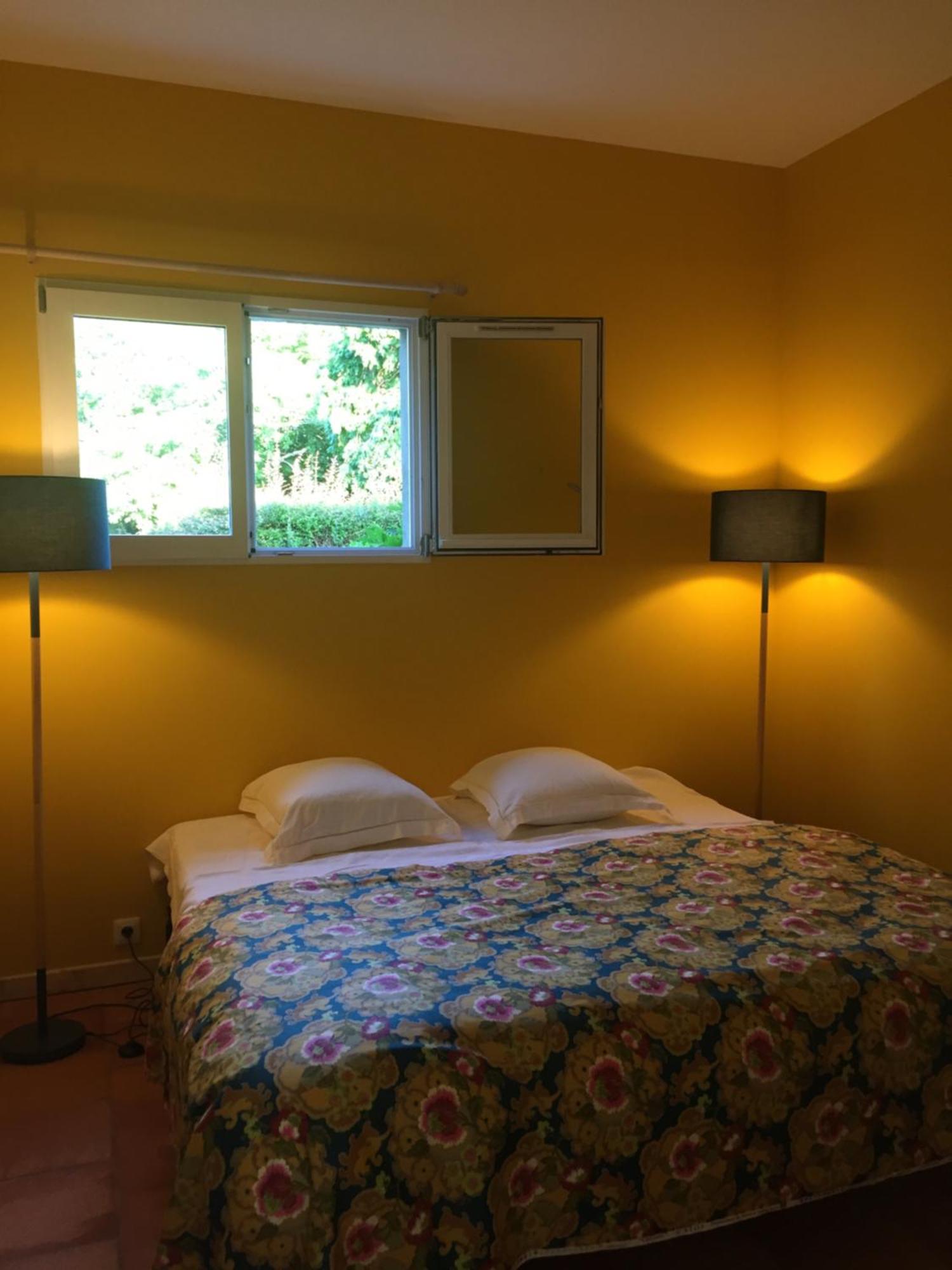Damechouette Bed & Breakfast Pujols  Bagian luar foto