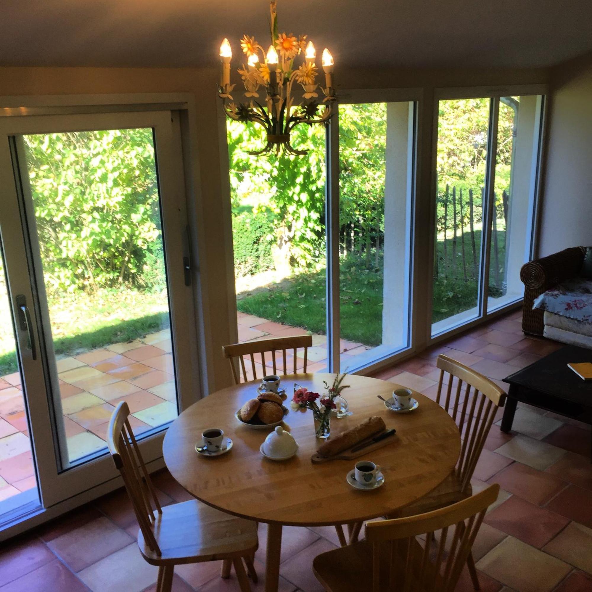 Damechouette Bed & Breakfast Pujols  Bagian luar foto